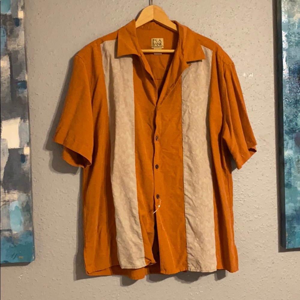 Men bottom down shirt